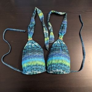 3/$20 🚨 LAST CHANCE 🚨 La Blanca Blue & Green Bikini Top